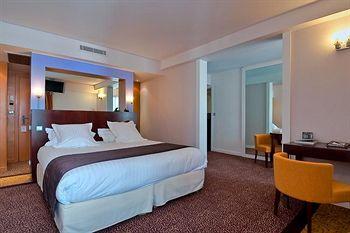 Hotel Ampere Paris 102 Avenue de Villiers