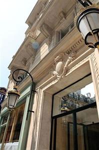 Hotel Bradford Elysees 10 Rue Street Philippe Du Roule