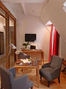 Le Six Hotel Paris 14 Rue Stanislas