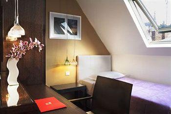 Best Western Saint Augustin Elysees Hotel Paris 9 Rue Roy