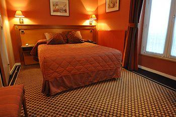 Hotel Des Arts Montmartre Paris 5 Rue Tholoze