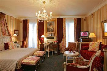 Napoleon Hotel Paris 40 Avenue de Friedland