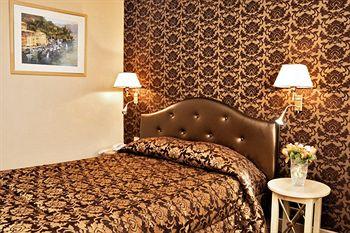 Hotel Central Saint Germain Paris 3 Rue Champollion