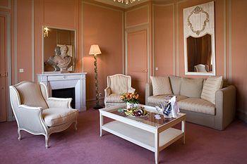 Pavillon Henri IV Hotel Saint-Germain-en-Laye 19-21 Rue Thiers