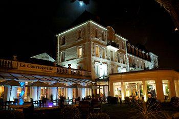 Grand Hotel De Courtoisville Saint-Malo 9 Rue Michelet et 69 Boulevard Hebert