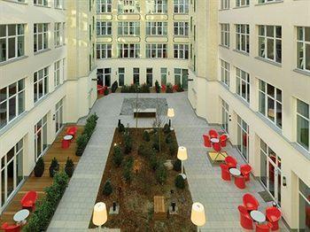 Adina Apartment Hotel Berlin Checkpoint Charlie Krausenstrasse 35-36