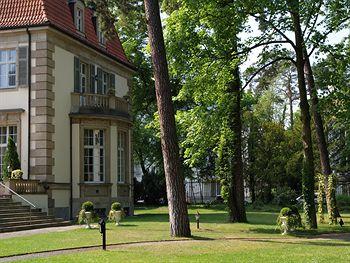 Schlosshotel Im Grunewald Berlin Brahmsstrasse 10