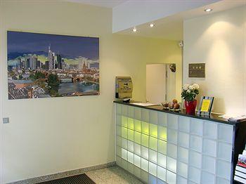 Senator Hotel Frankfurt am Main Oppenheimer Landstrasse 81