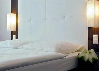 The Pure Hotel Frankfurt am Main Niddastrasse 86