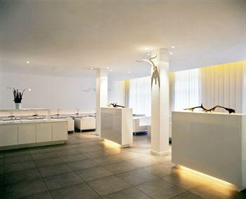 The Pure Hotel Frankfurt am Main Niddastrasse 86