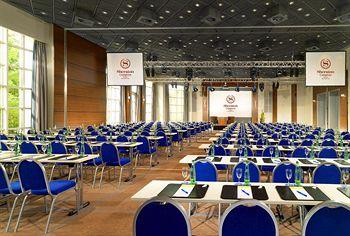 Sheraton Congress Hotel Frankfurt am Main Lyoner Strasse 44-48