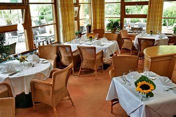 Hotel Dorint An Den Thermen Freiburg im Breisgau An den Heilquellen 8