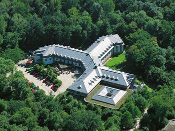 Hotel Dorint An Den Thermen Freiburg im Breisgau An den Heilquellen 8