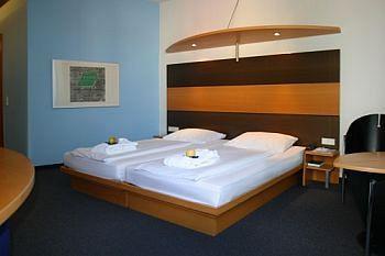 Seehotel Friedrichshafen Bahnhofplatz 2