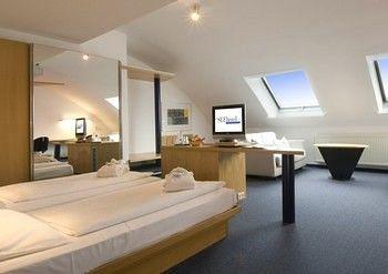 Seehotel Friedrichshafen Bahnhofplatz 2