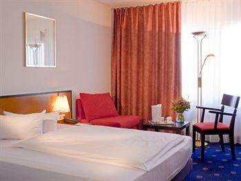 Achat Hotel Mannheim Hockenheim Gleisstrasse 8/1