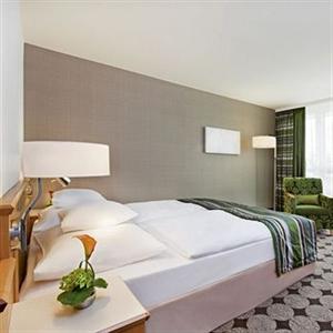 Movenpick Hotel Airport Nurnberg Flughafenstrasse 100