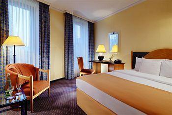 Sheraton Offenbach Hotel Offenbach am Main Am Buesing Palais Berliner Strasse 111