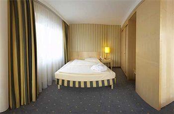 Relexa Hotel Ratingen City Calor-Emag-Strasse 7