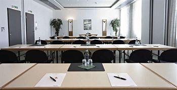 InterCityHotel Rostock Herweghstrasse 51