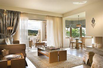 Sani Asterias Suites Kassandra Sani