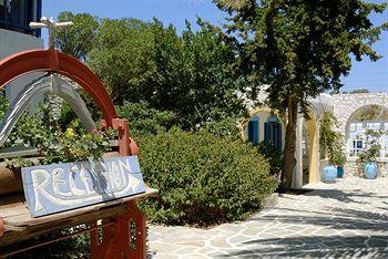 Albatross Bungalows Marpissa Logaras Beach