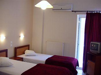 Faros 1 Hotel Piraeus Notara 140