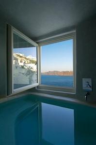 Mystique Hotel Santorini Oia