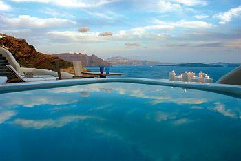 Mystique Hotel Santorini Oia