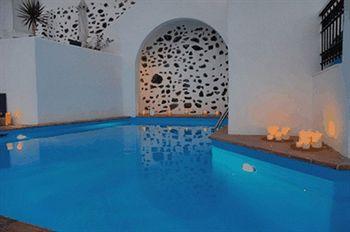 Athina Repose Suites Santorini Fira