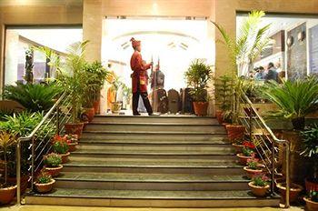 Hotel Taj Resorts Agra Plot No. 538, Near Shilp Gram, Taj Mahal, (Estern Gate)