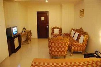 Westend Hotel Ahmedabad Gujarat College Road, Ellisbridge