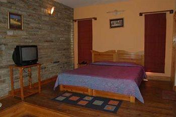 Kasaar Jungle Resort Almora Nr. Kasar Devi Temple Binsar Road