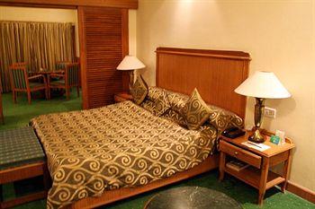 MK Hotel Amritsar District Shopping Centre Ranjit Avenue