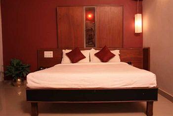 Vaishnavi Residency Hotel Bangalore #67 , Kanakapura Road.,
Adjacent to Metro