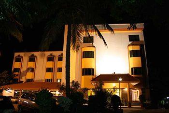 Vaishnavi Residency Hotel Bangalore #67 , Kanakapura Road.,
Adjacent to Metro