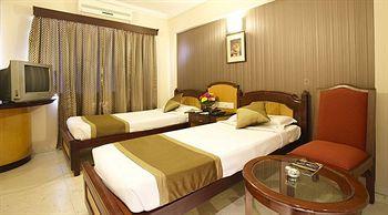 Pai Viceroy Hotel JC Road Bangalore 6 1st Cross J.C. Road (Near Minerva Circle)