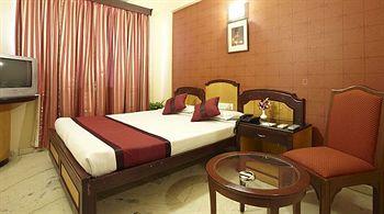 Pai Viceroy Hotel JC Road Bangalore 6 1st Cross J.C. Road (Near Minerva Circle)