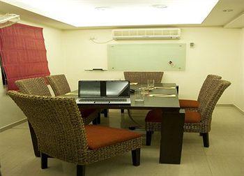 Shilton Suites Bangalore 2, Ulsoor Road, (Behind The Oberoi),