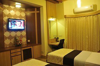 Hotel Bangalore Gate 9 & 12 Gajanana Towers K G Road