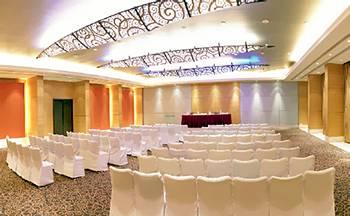 Royal Orchid Hotel Bangalore 1 Golf Avenue, Adjoining KGA Golf Course, Airport Road