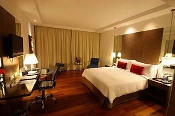 Savannah Sarovar Premiere Hotel Bangalore 43/3 Whitefield Main Road