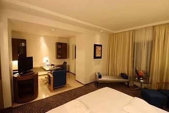 Savannah Sarovar Premiere Hotel Bangalore 43/3 Whitefield Main Road