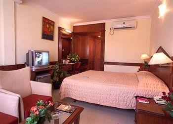 Nandhini Minerva Circle Hotel Bangalore No. 114 / 2 Lalbagh Fort Road, Minerva Circle