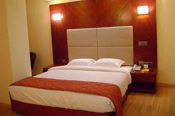 Confident Propus Hotel Bangalore No. 7 Langford Town Hosur Road