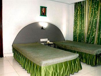 Hotel Neeranand Dalhousie Kolkata P-34 India Exchange Place