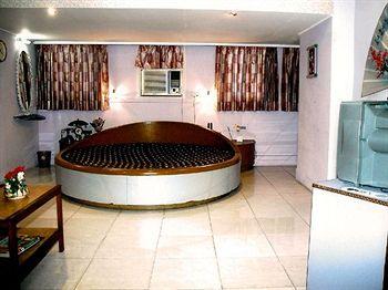 Hotel Neeranand Dalhousie Kolkata P-34 India Exchange Place