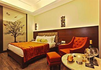 Hindusthan International Hotel Kolkata 235/1 A J C Bose Road