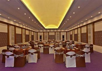 Hotel Hindusthan International Kolkata 235/1 A J C Bose Road