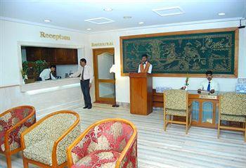 Hotel Excellency Kochi PB No 1748 Nettipadam Road Off MG Road Jos Jn.